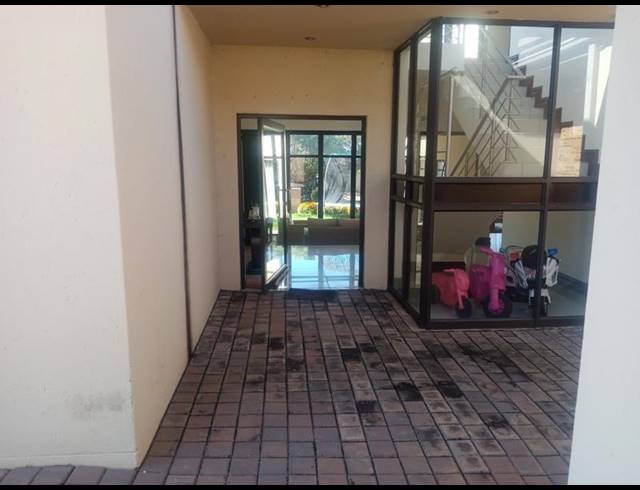 4 BEDROOM HOUSE FOR SALE IN BLUE VALLEY GOLF ESTATE